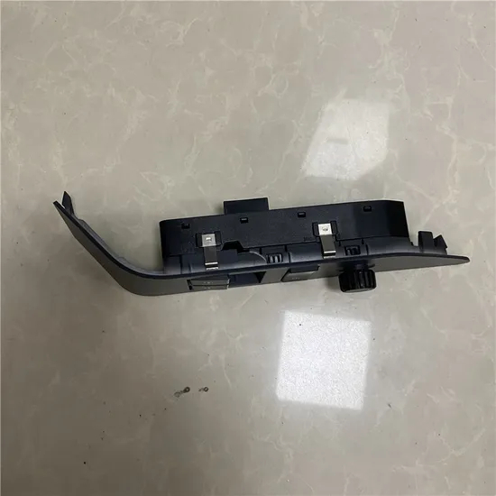 Wg9716580025 Применимо к компонентам кабины HOWO, приборной панели и сборке комбинированных приборов.