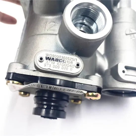 Новые запасные части для автомобильного шасси Sinotruk HOWO A7 Wg9000360523 Четырехконтурный защитный воздушный клапан в отличном состоянии