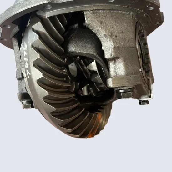 Китайский национальный тяжелый грузовик Qt305D82-2402000 Китай Тяжелый грузовик HOWO Дифференциал заднего моста в сборе Аксессуары для грузовиков